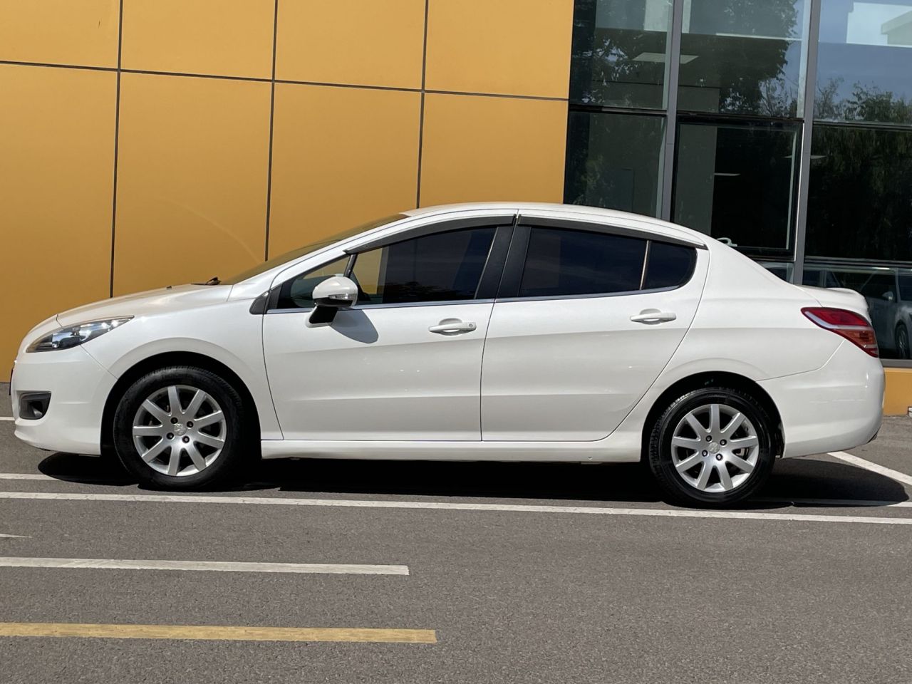 308 2014 Classic 1.6L AT photo 3