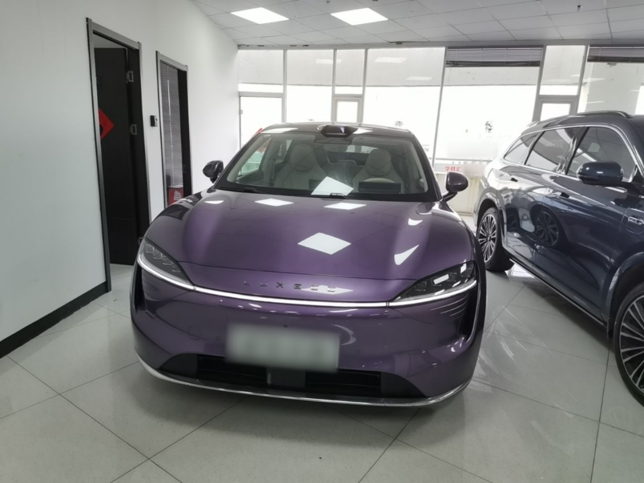 HIMA Luxeed R7 2025 EREV 331km Ultra photo 2