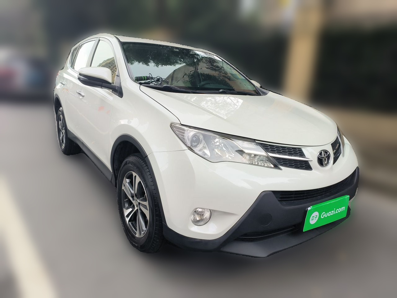 RAV4 2015 2.0L CVT AWD photo 3