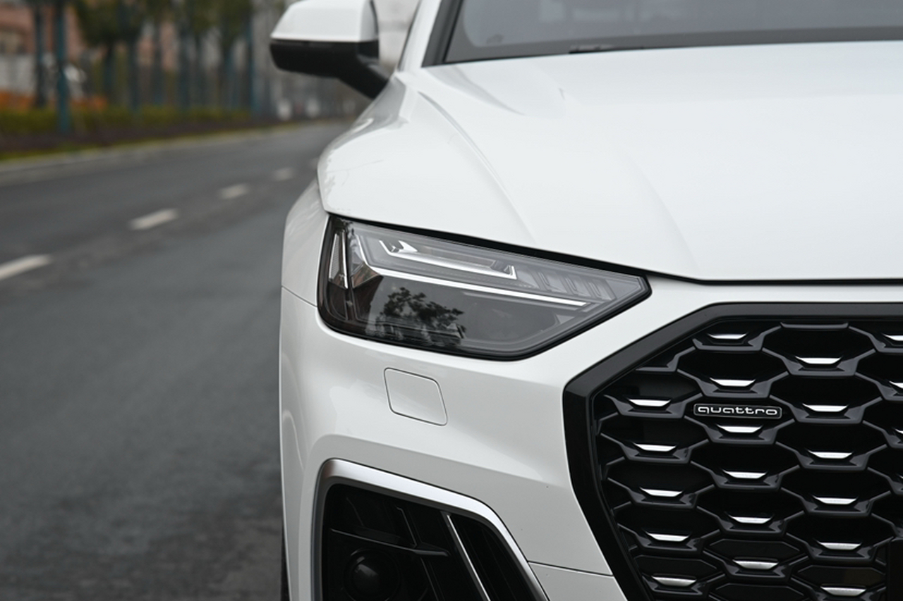 Q5L Sportback 2022 45 TFSI Luxury photo 4