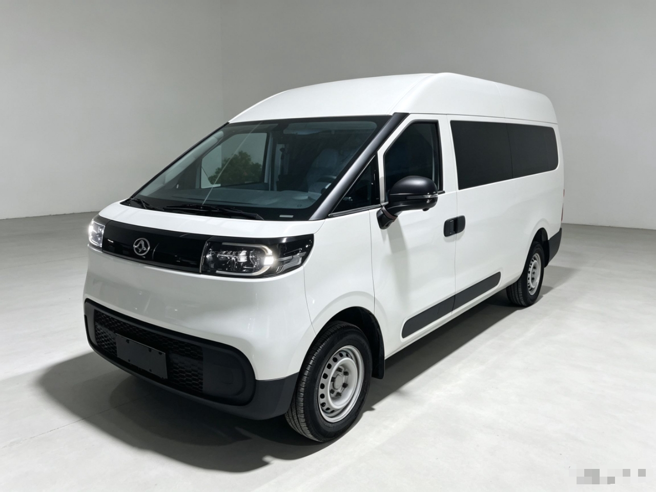 MAXUS V1 2025 V1+ Long Wheelbase High Roof 62kWh