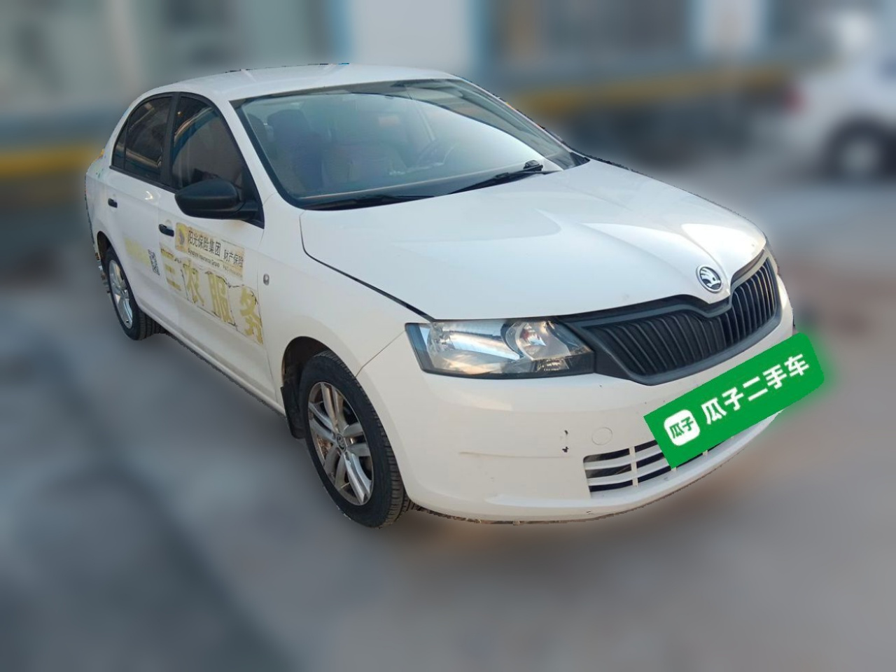 Rapid 2015 1.6L MT photo 3