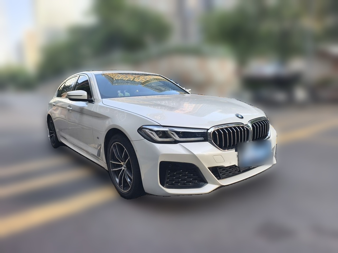 5 Series 2021 525Li M Sport Package photo 3