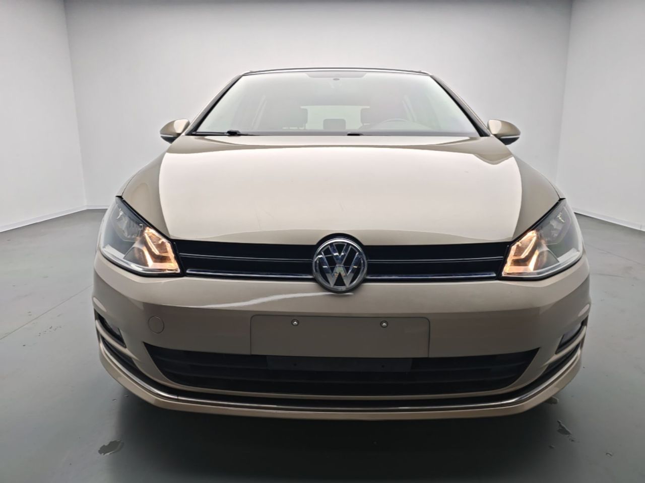 Golf 2015 1.2TSI AT Comfort photo 2