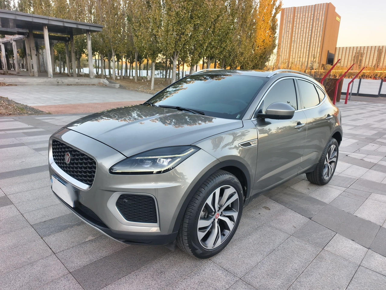 E-PACE 2024 Progressive Sport R-DYNAMIC S