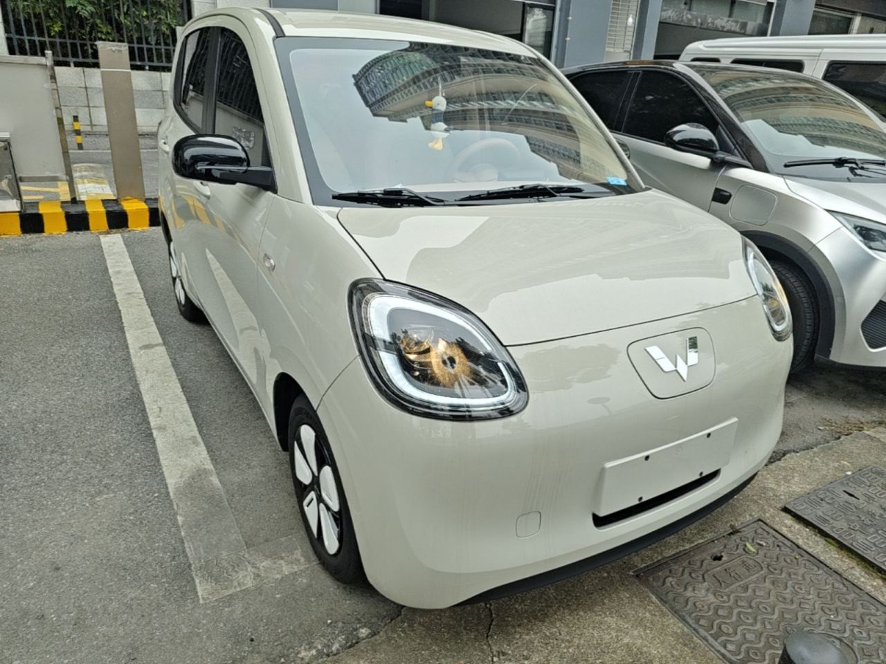 Hongguang MINIEV 2025 4th Gen 4-Door Advanced photo 5