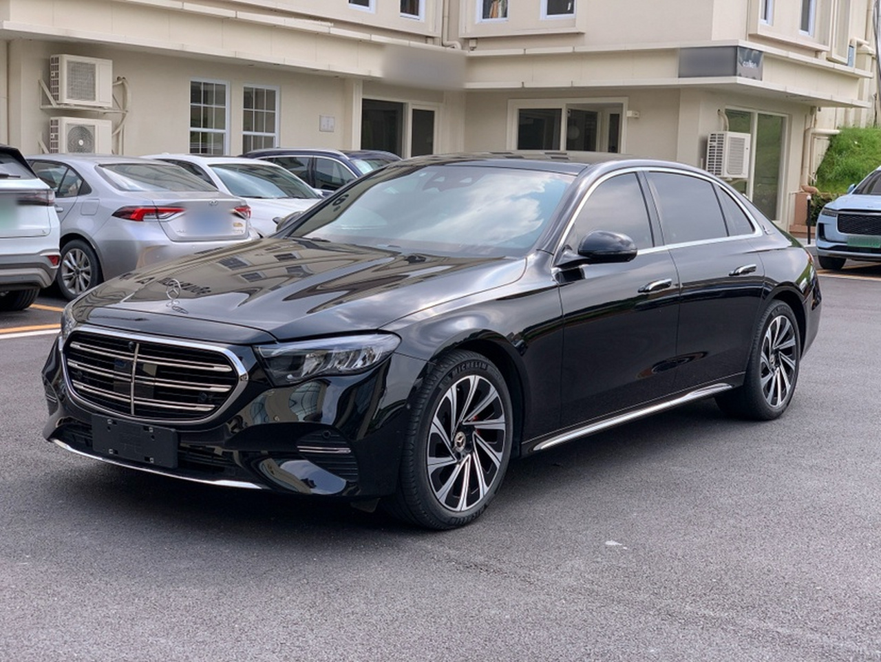 E-Class 2024 E 300 L Luxury