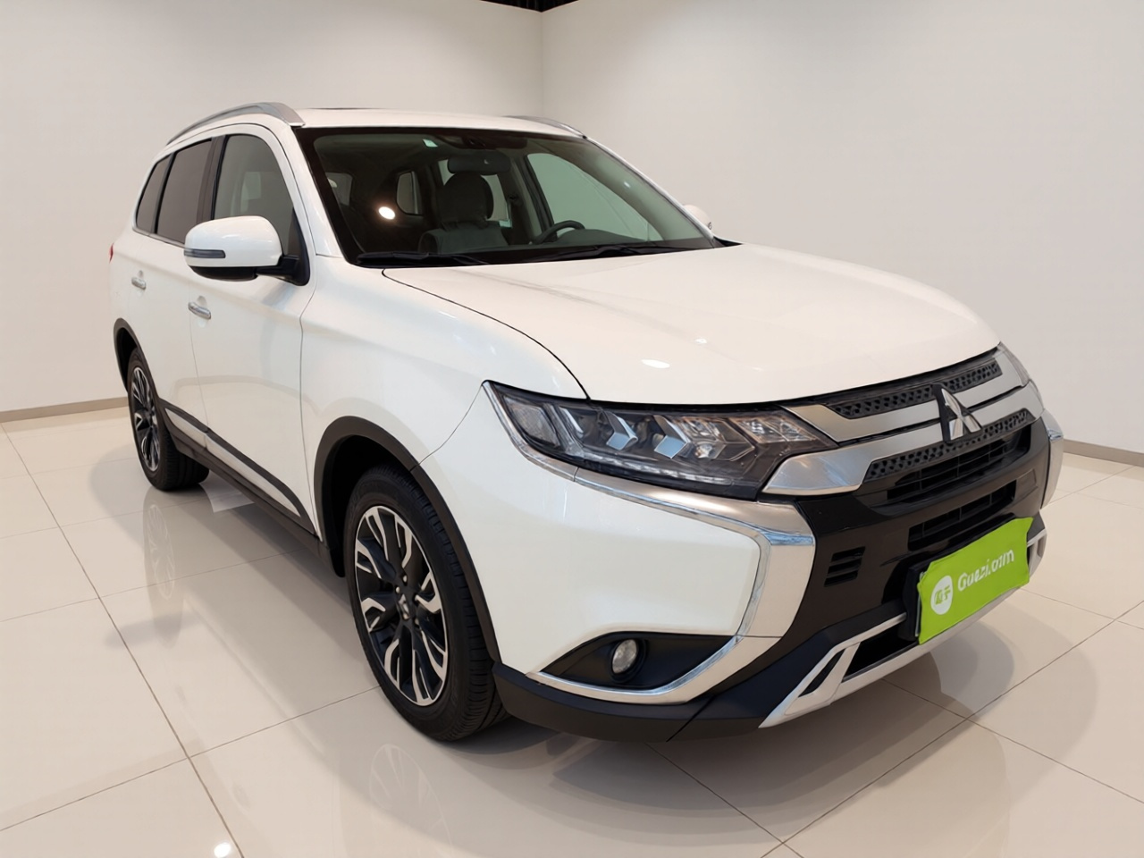 Outlander 2020 2.4L AWD Enjoy 5-Seater photo 3