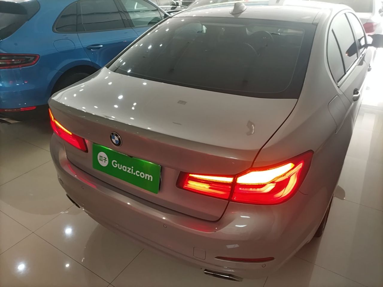 5 Series 2018 528Li Special photo 5