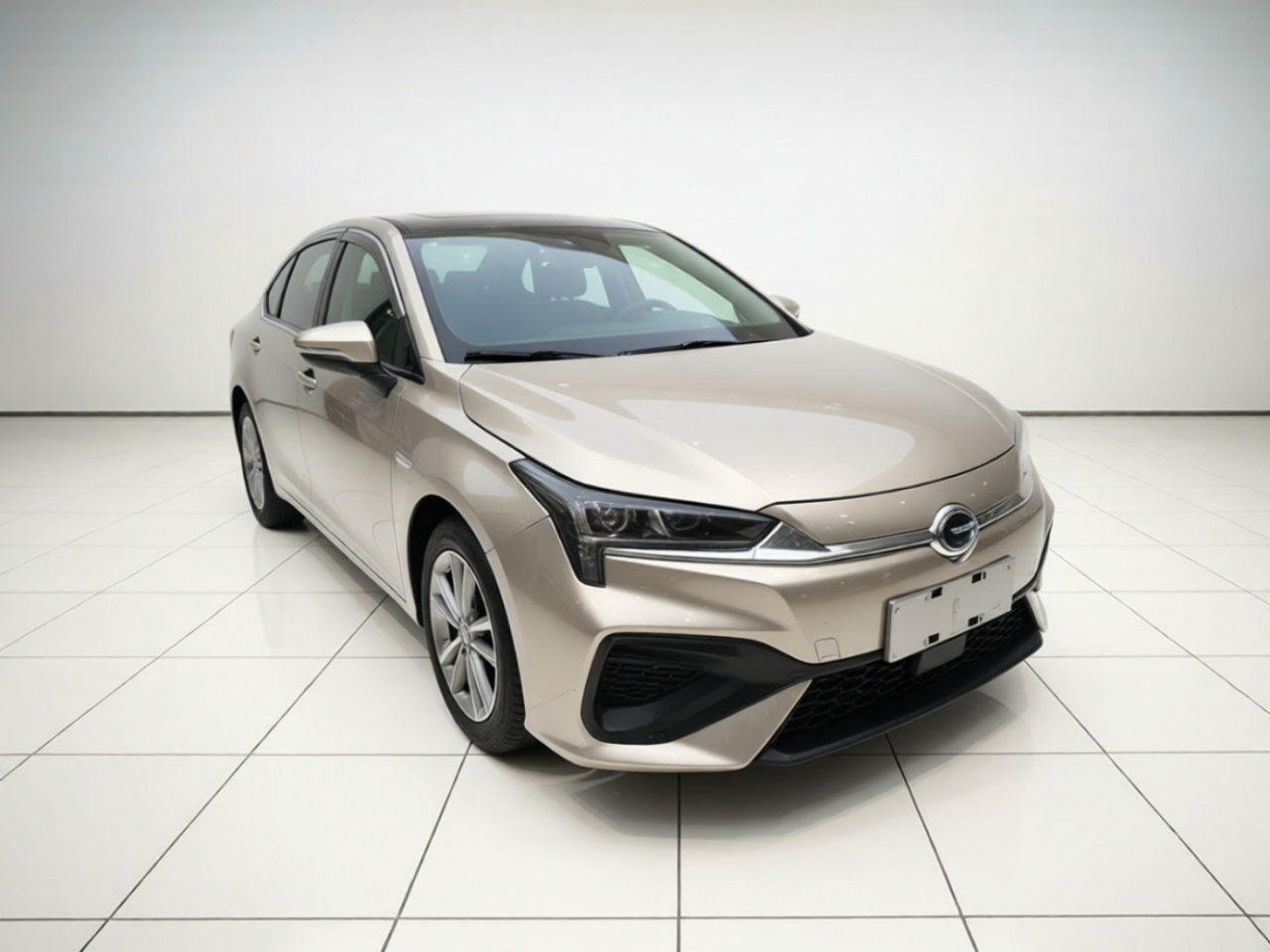 AION S 2023 580 LFP photo 3