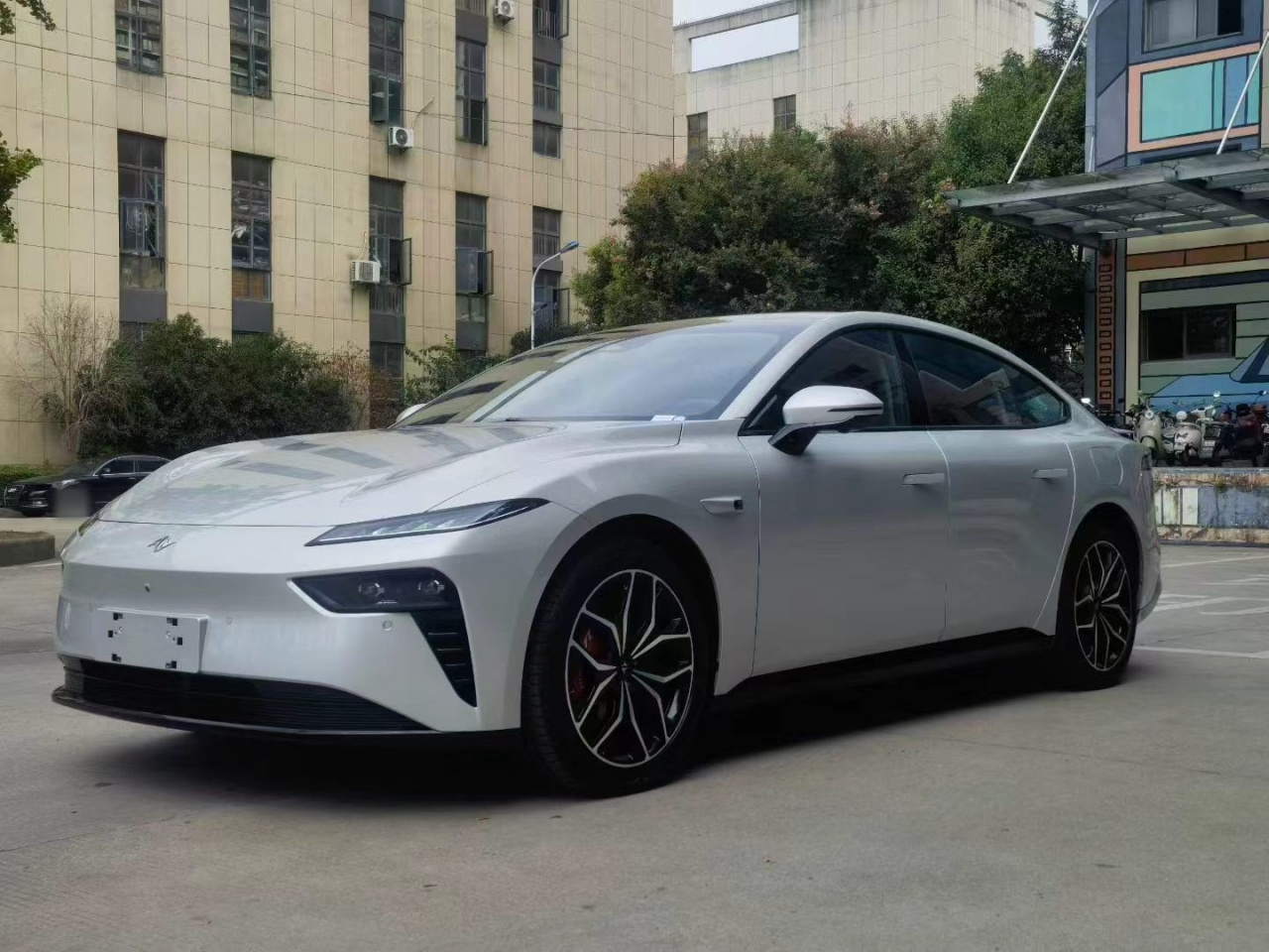 Yipai eπ007 2025 EV 565 AWD Max Pilot