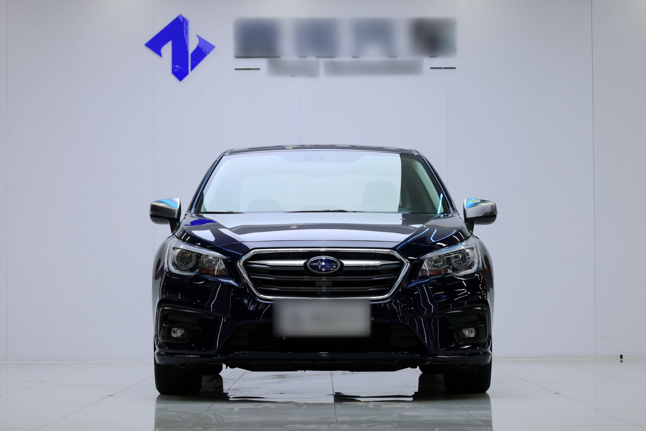 2020 Facelift 2.5i photo 2