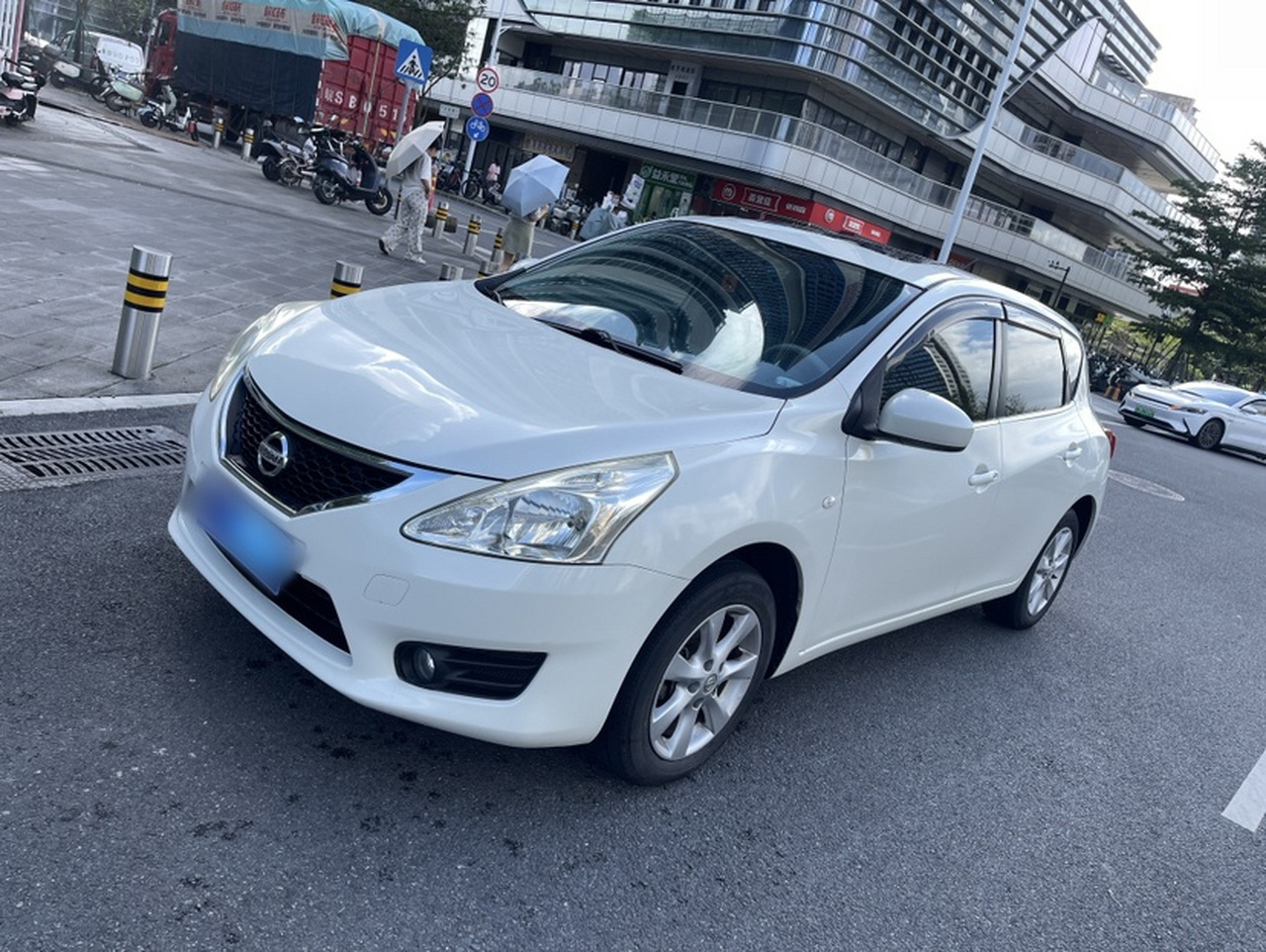 Tiida 2011 1.6L CVT Smart