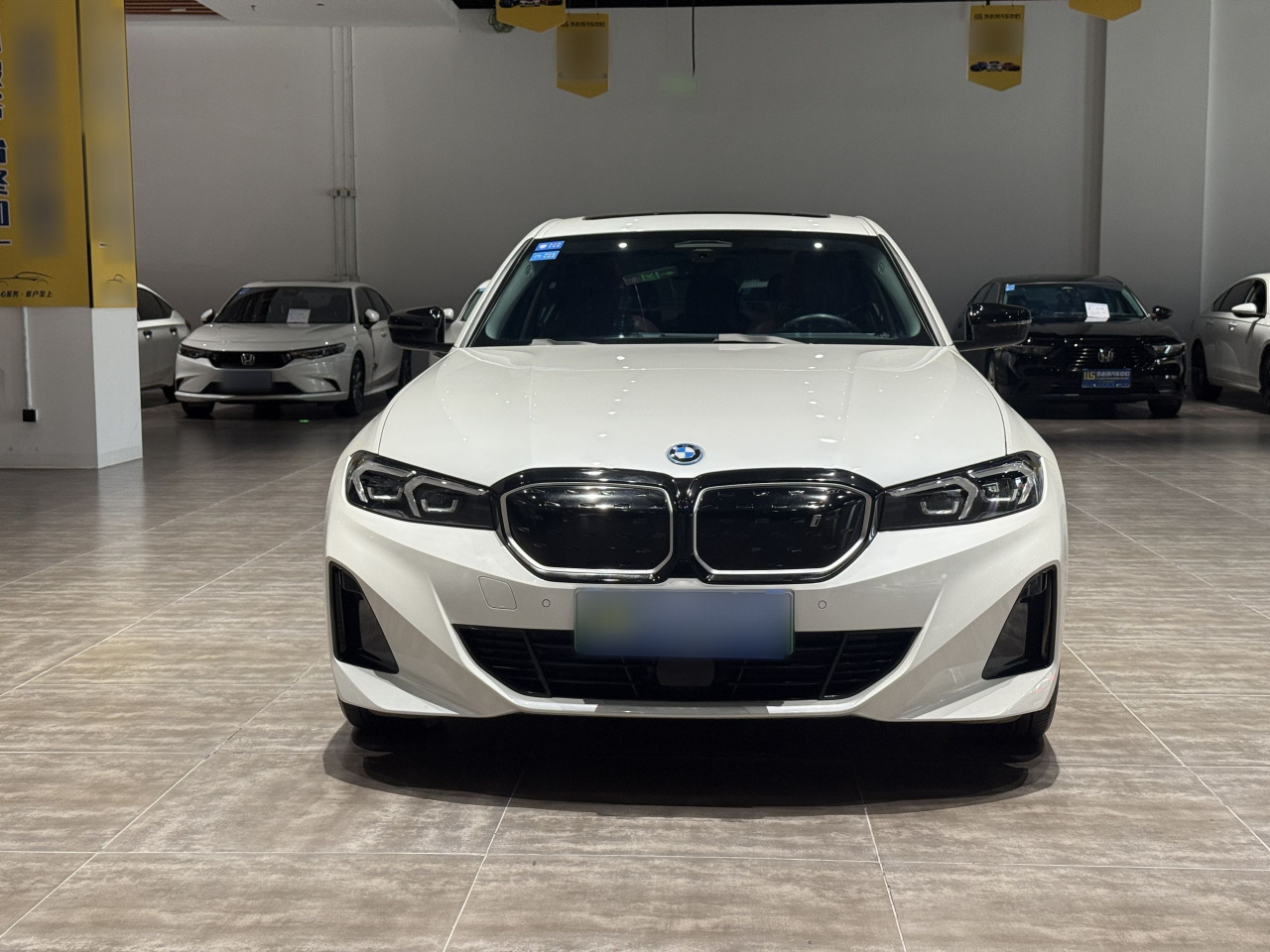 i3 2023 eDrive 40 L M Night Package photo 3