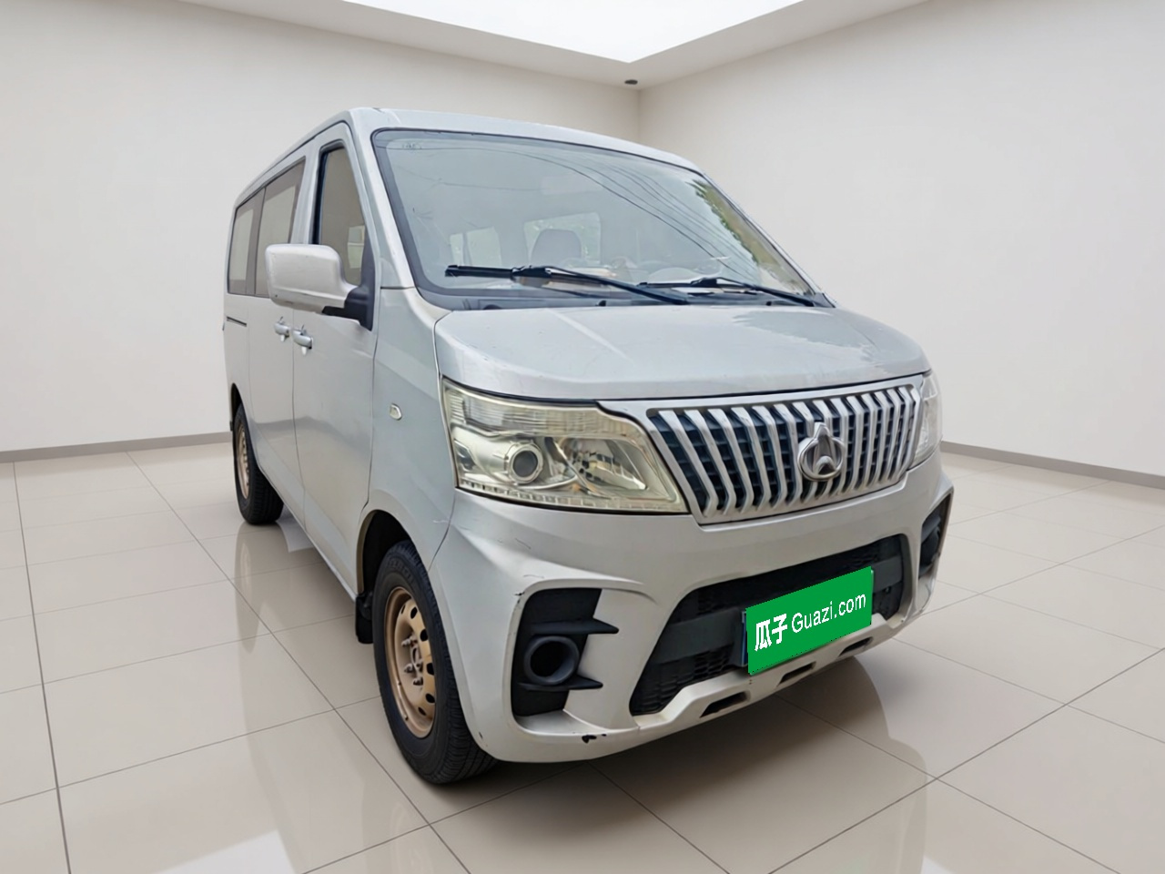 Changan M60 2019 1.5L Standard China VI 5/6-SeaterDAM15KR photo 3
