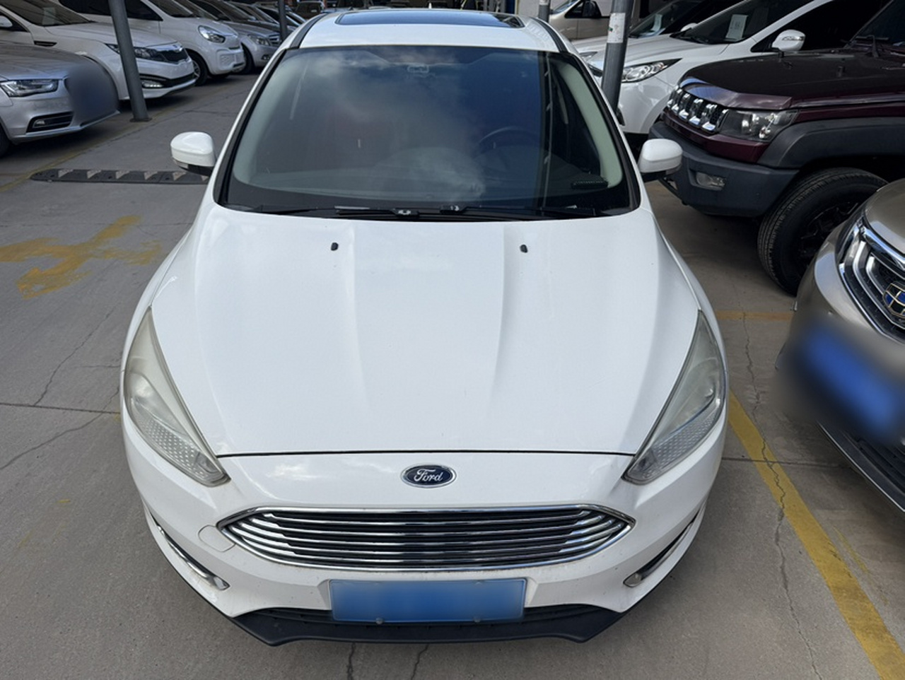 Focus 2017 Hatchback 1.6L MT Fashion photo 5