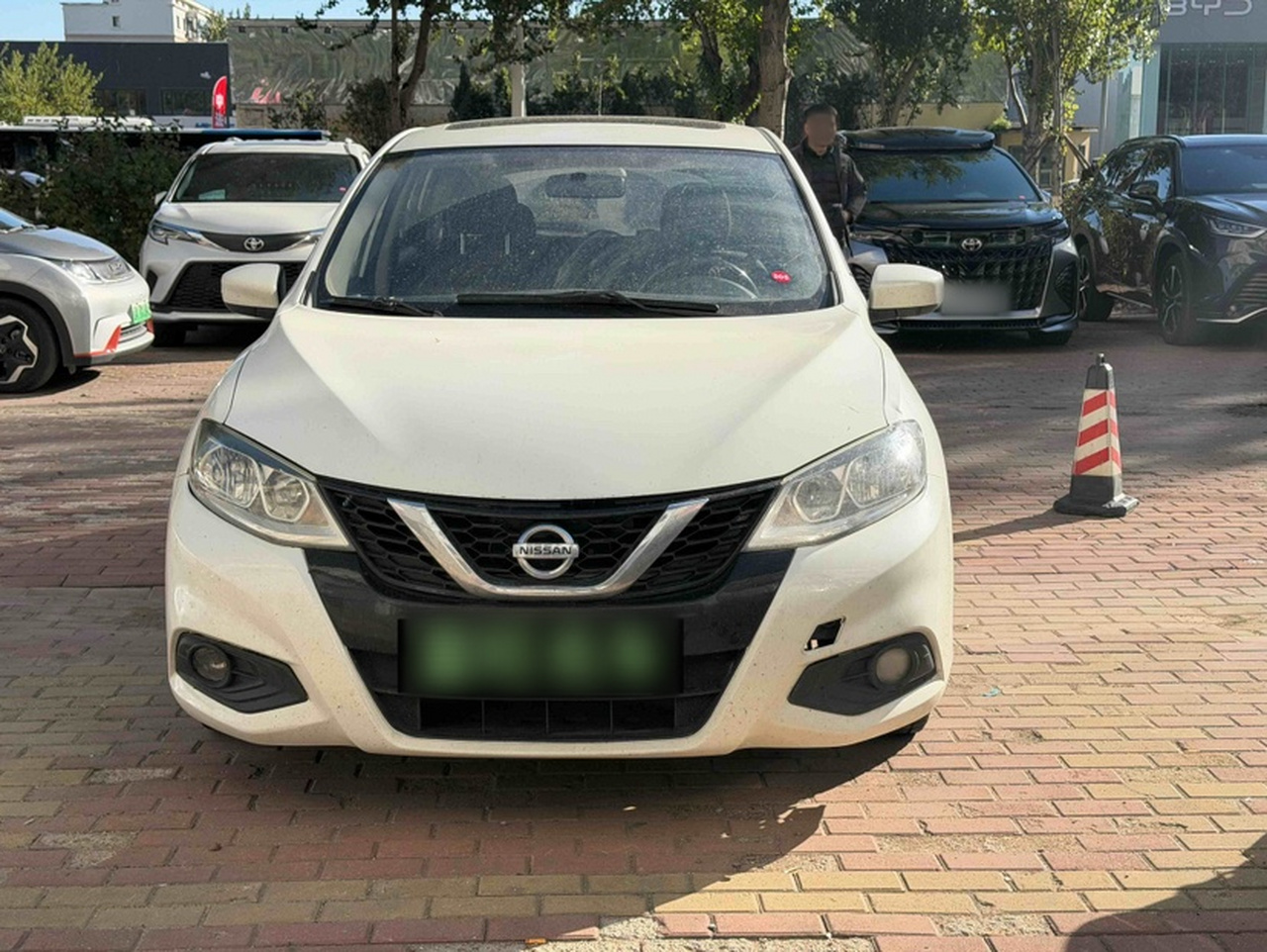 Tiida 2016 1.6L CVT photo 3