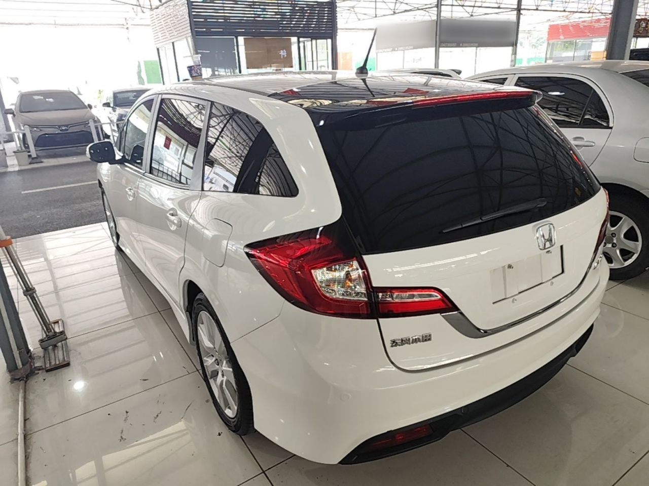 Jade 2013 1.8L AT Comfort 5-Seater photo 4
