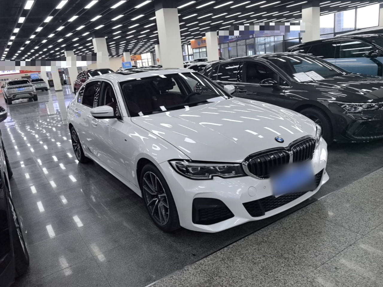 3 Series 2022 320Li M Sport Package photo 3