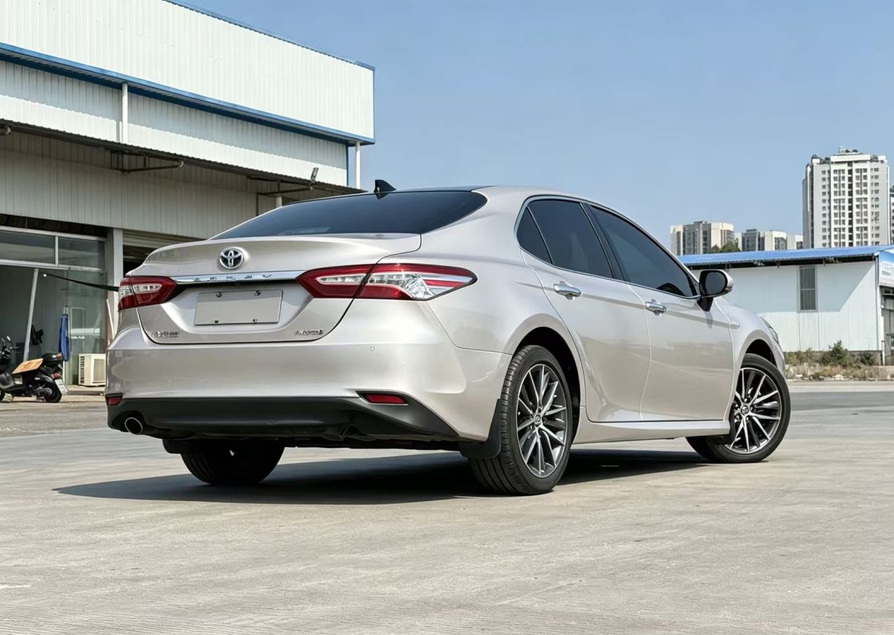 Camry 2021 Hybrid 2.5HG Luxury photo 4