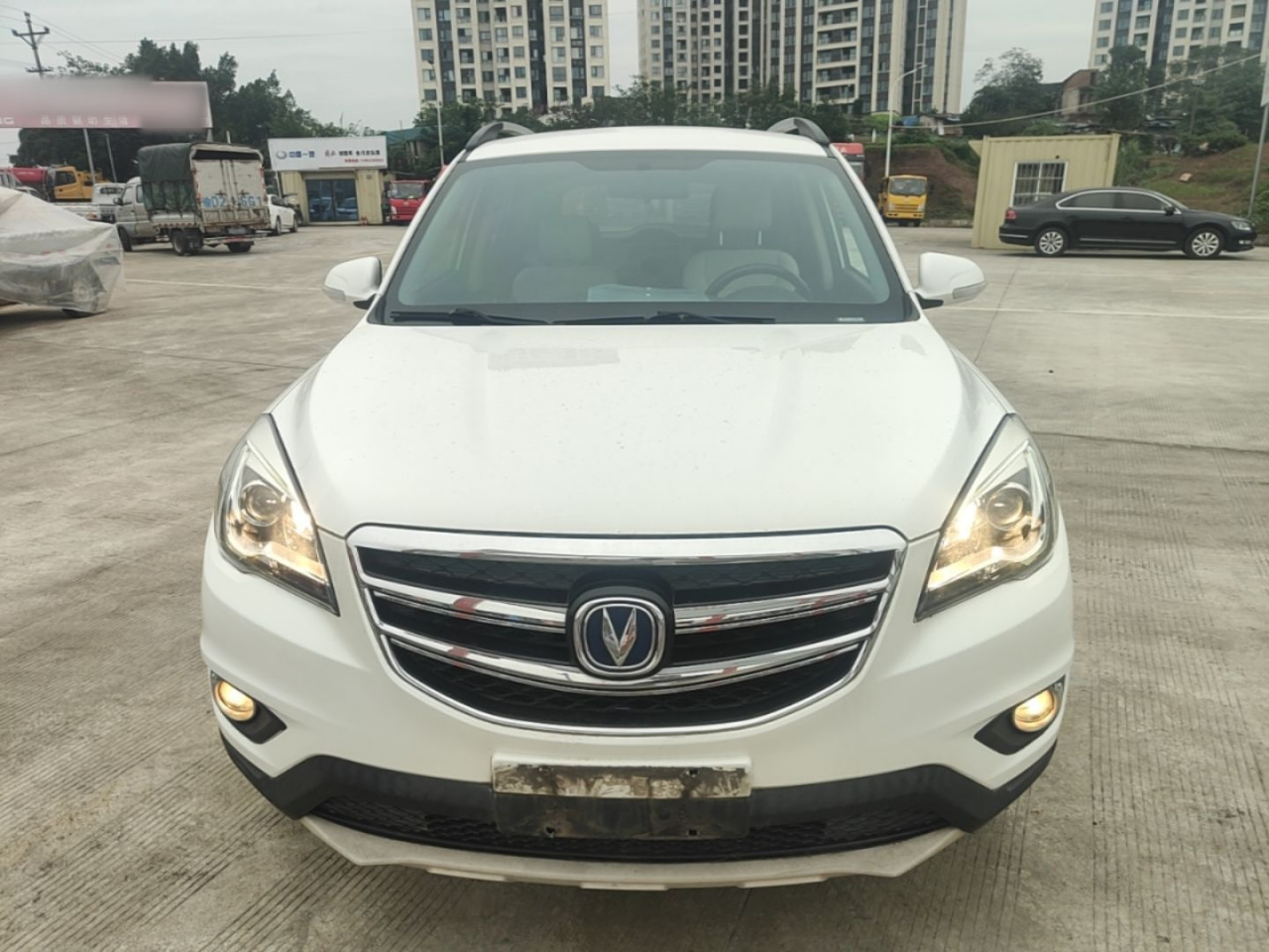 CS35 2017 1.6L MT Luxury photo 2