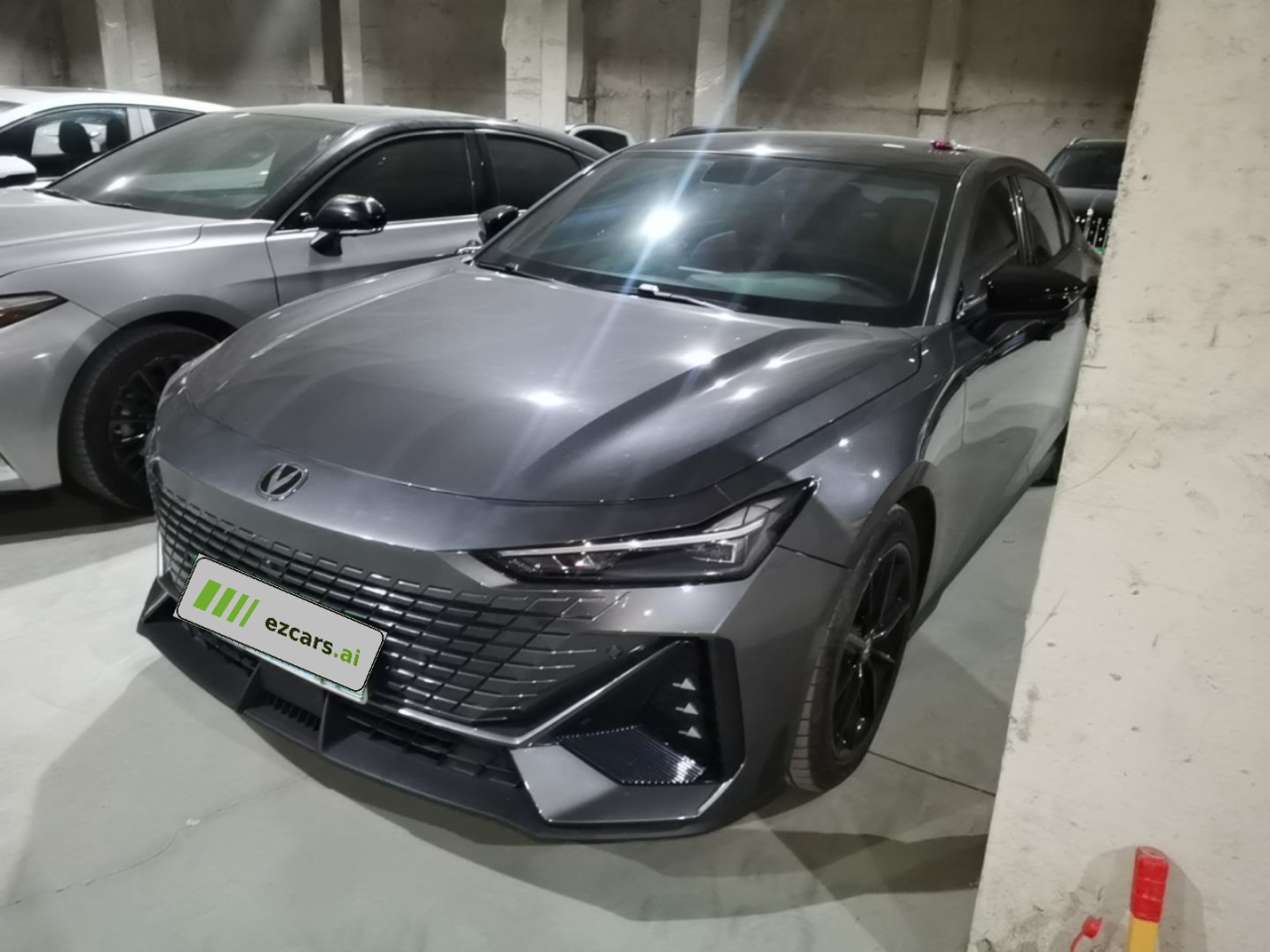 UNI-V 2022 1.5T Premium
