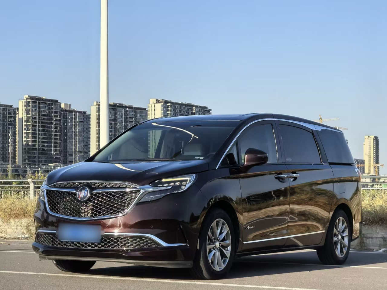 GL8 2020 Avenir 6-Seater