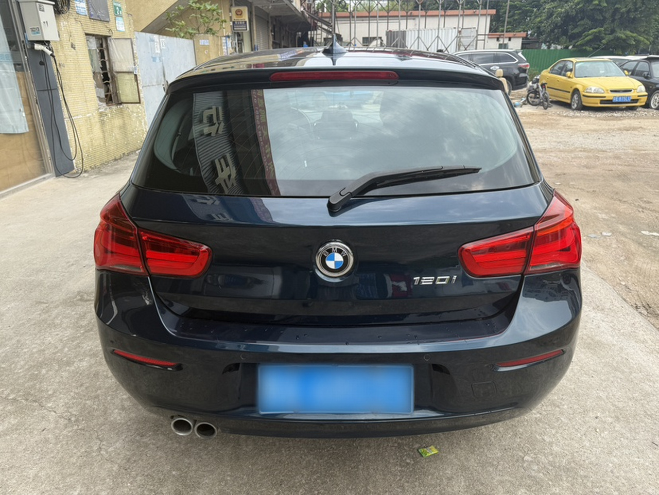 1 Series Imported 2016 120i Leading photo 4