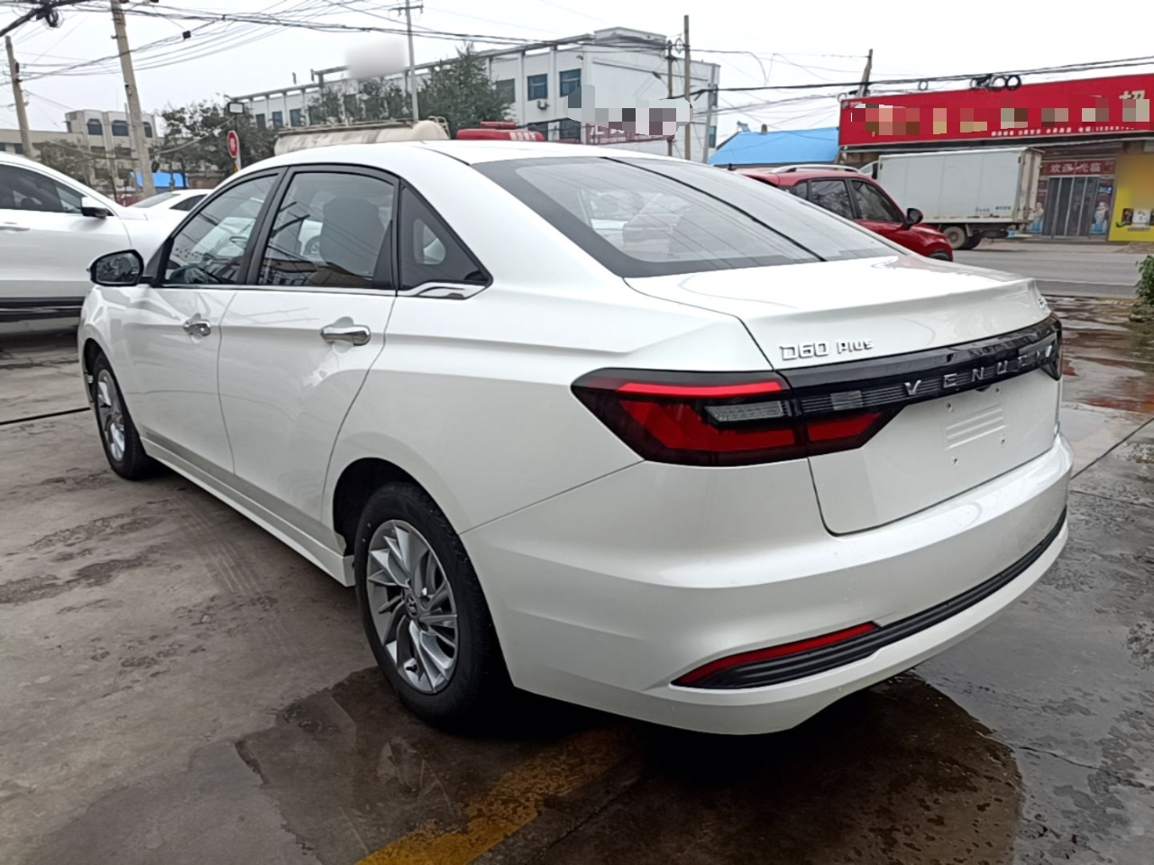 D60 2021 PLUS 1.6L XL CVT photo 4
