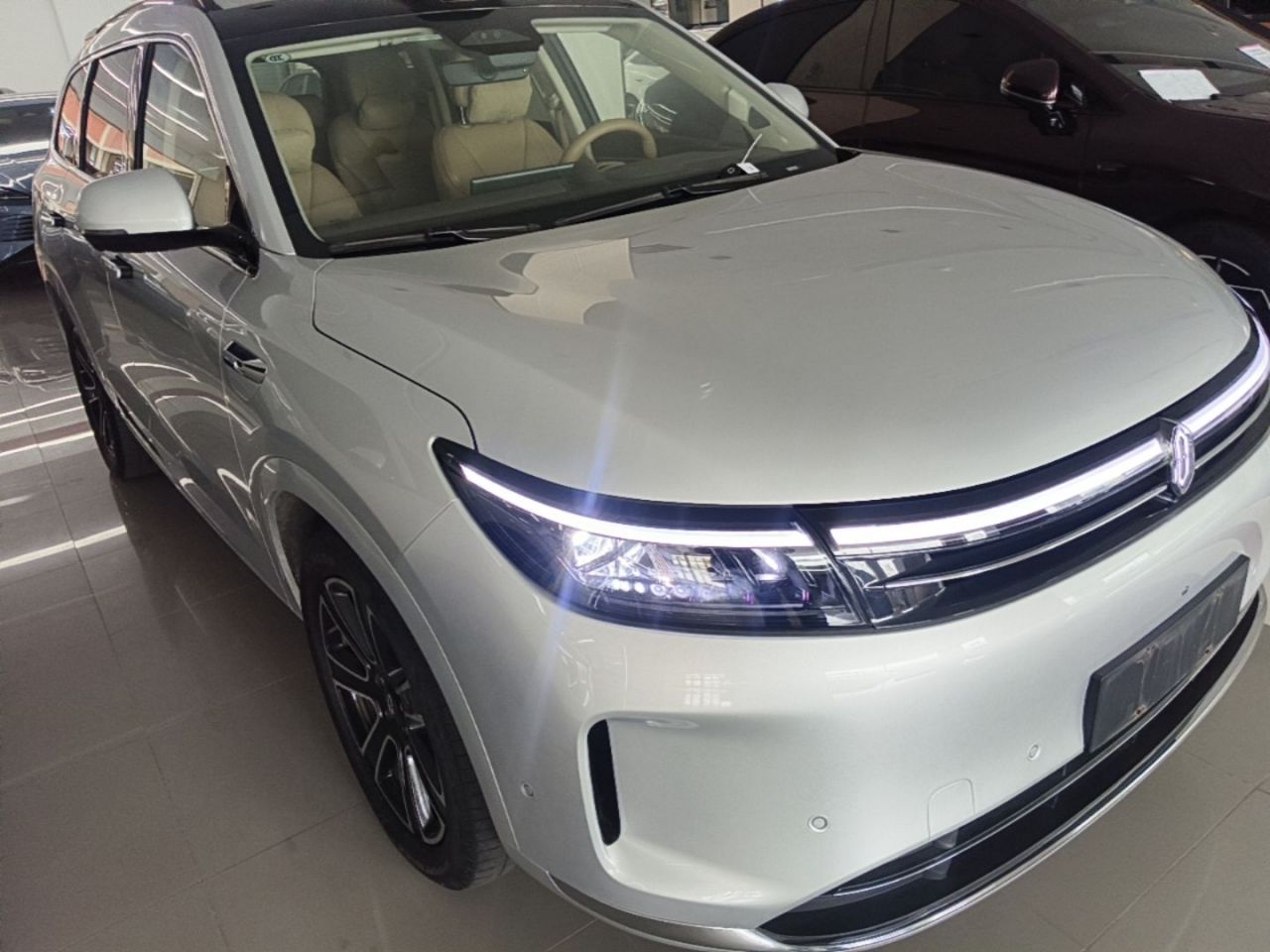 HIMA AITO M7 2024 1.5T ADAS AWD Ultra 6-Seater photo 3