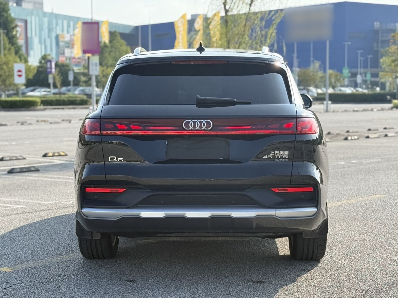 Q6 2024 45 TFSI quattro 6-Seater photo 4