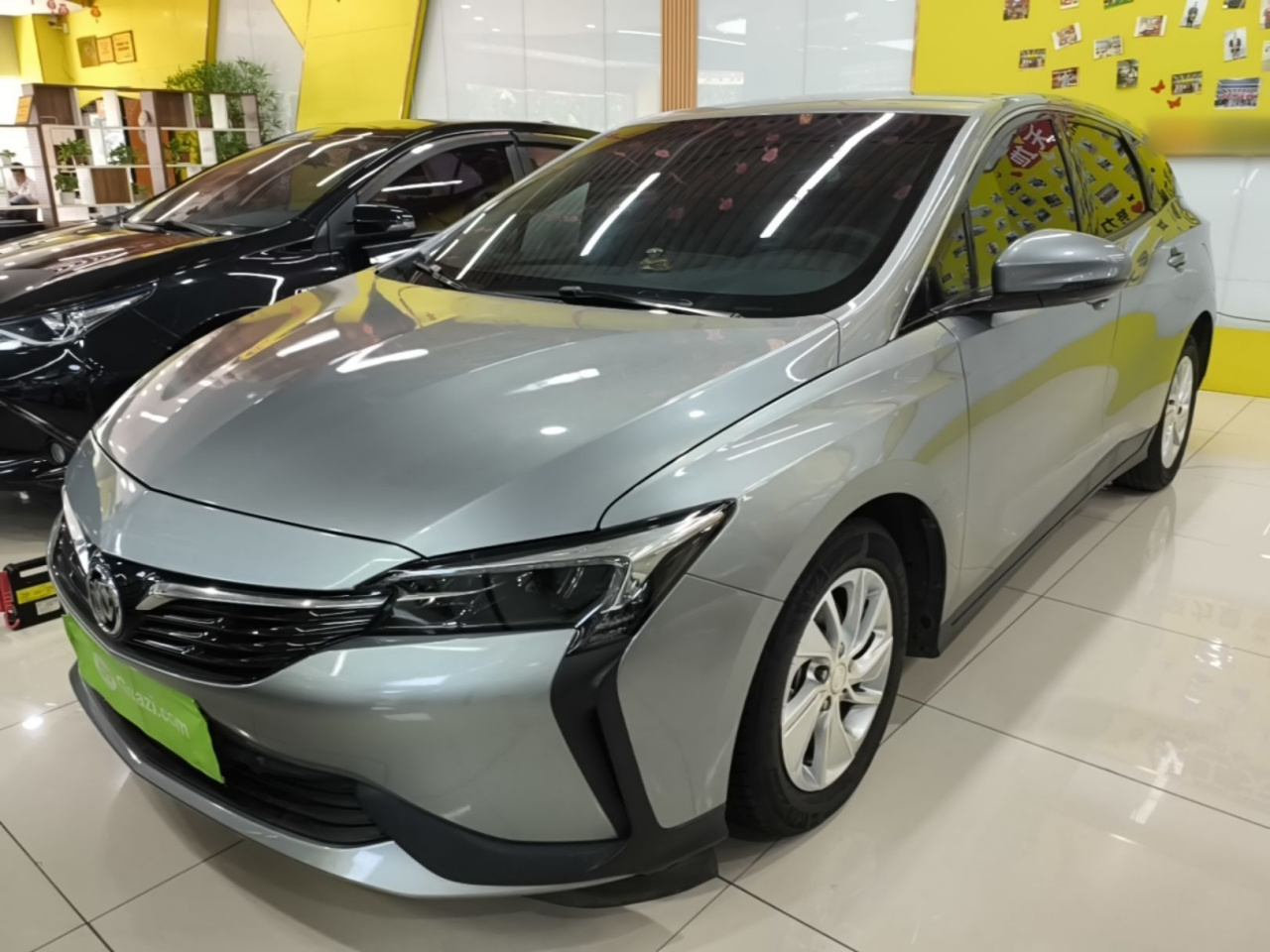 6 2022 PHEV Fashion