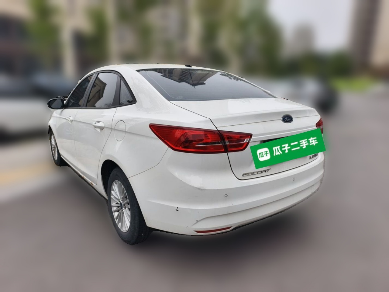 Escort 2015 1.5L MT Comfort photo 4