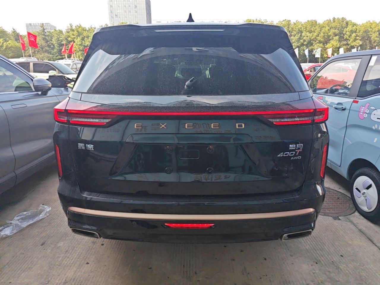 2023 400T AWD 7-Seater photo 5