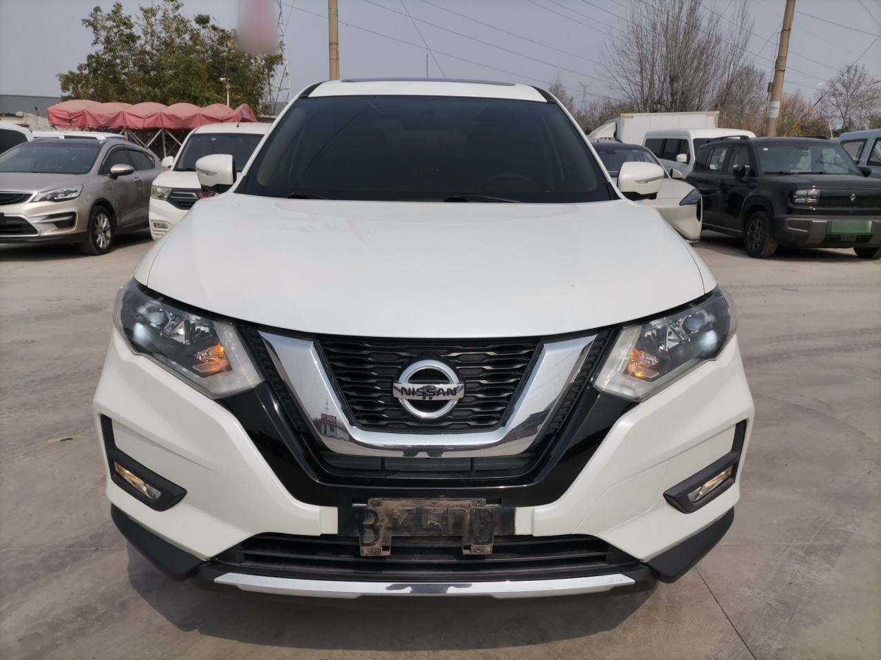 X-Trail 2017 2.0L CVT Comfort 2WD photo 2