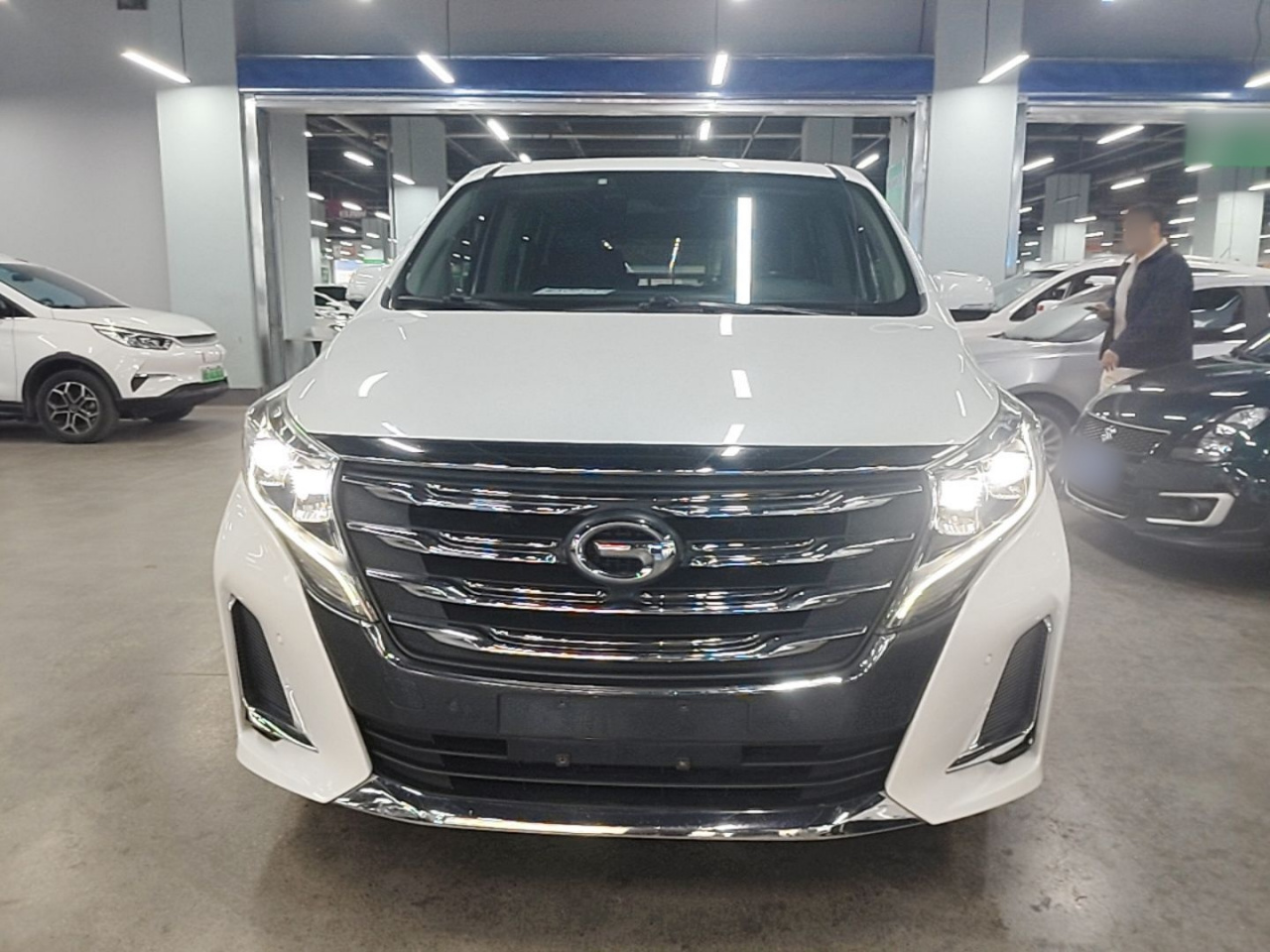 GAC Trumpchi M8 2020 Pilot 390T Premium photo 2