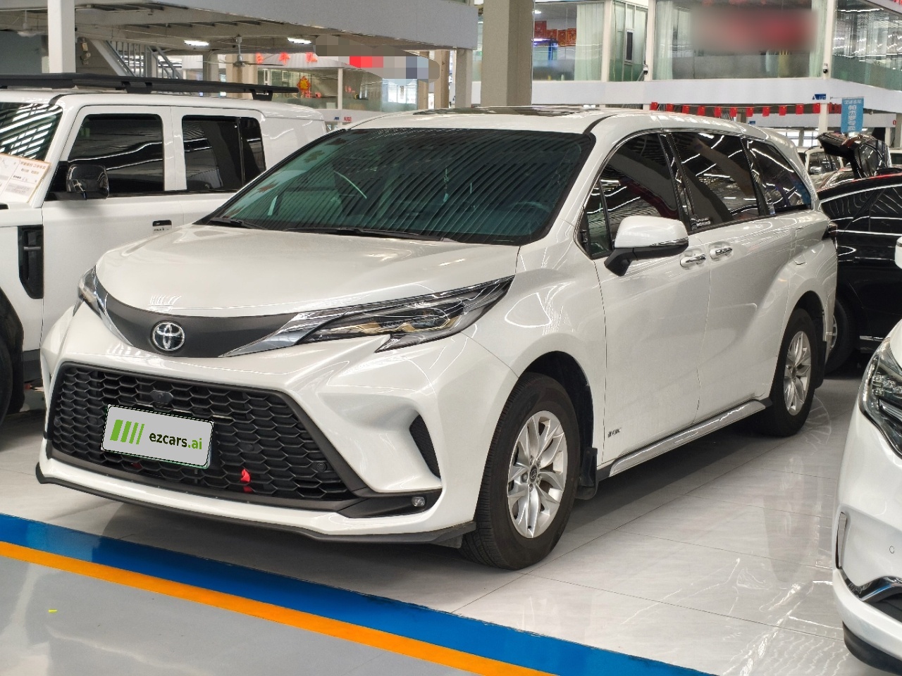 Granvia 2024 2.5L Hybrid Comfort