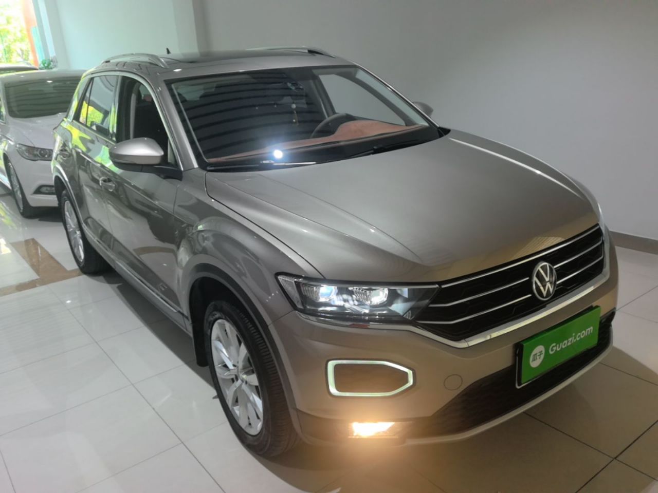 T-Roc 2021 280TSI DSG RWD Elite Connected photo 3
