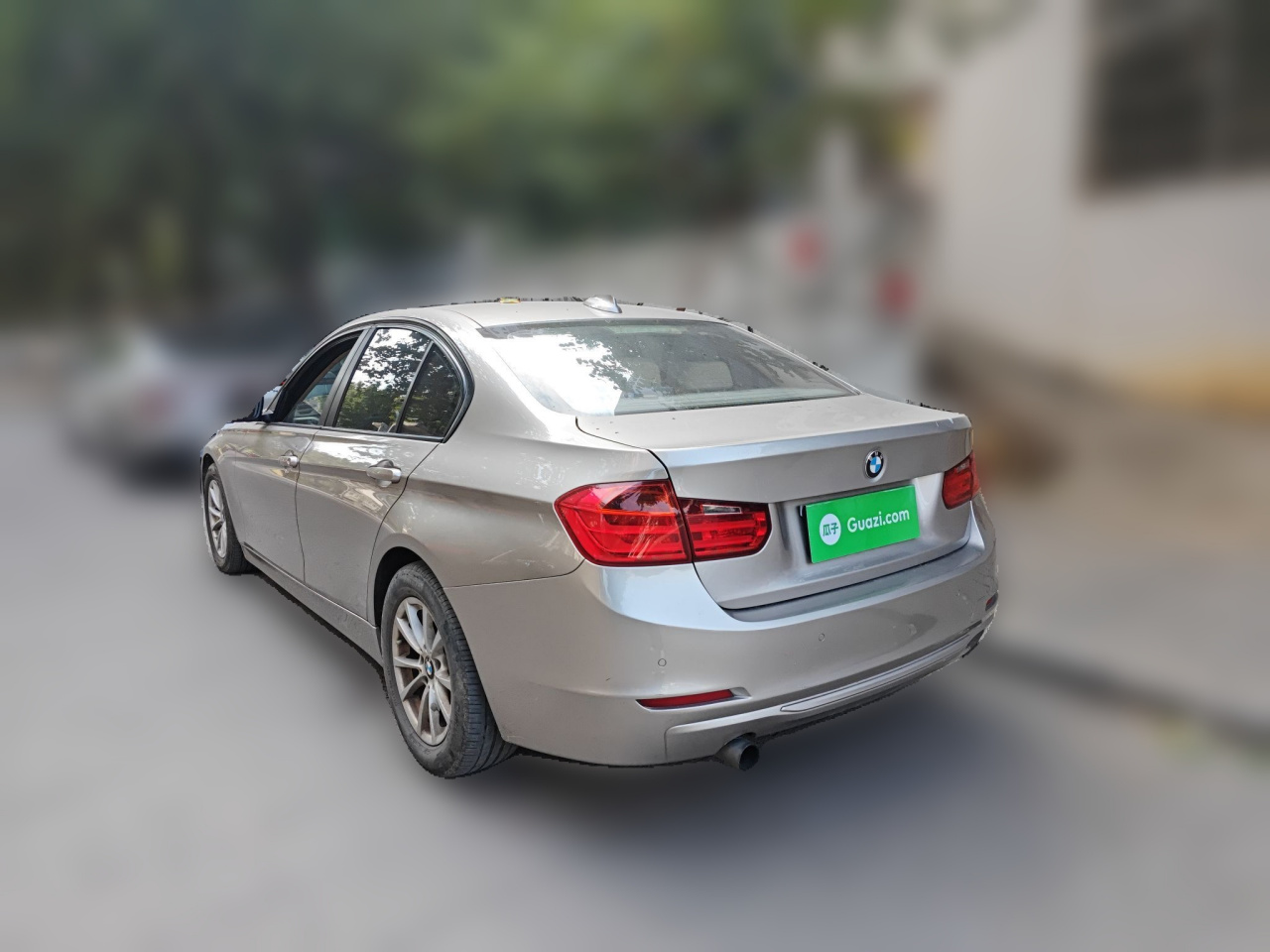 3 Series 2015 316i Progressive photo 4