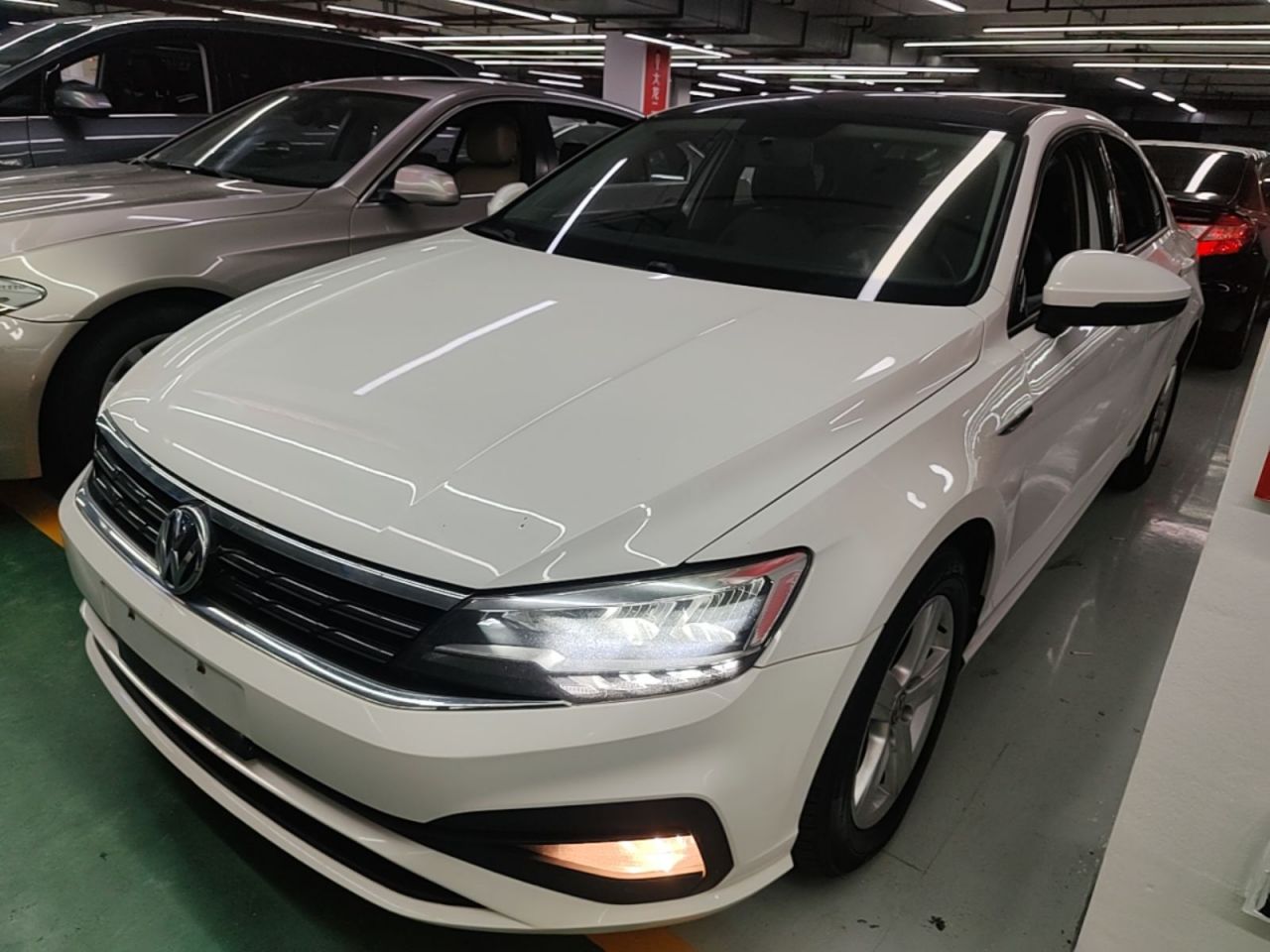 Lamando 2019 230TSI DSG China V