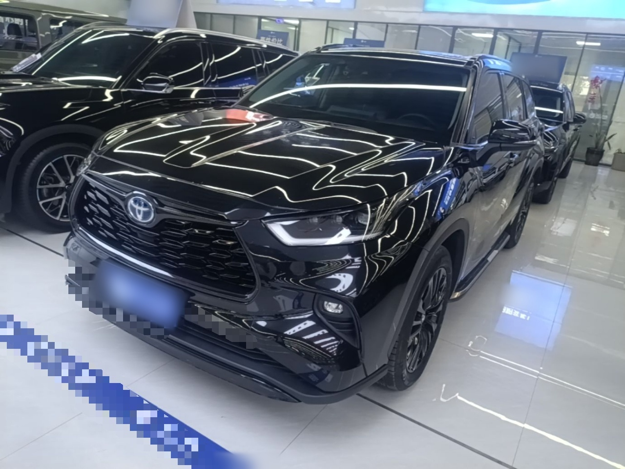 Highlander 2023 2.5L Smart Hybrid AWD 7-Seater