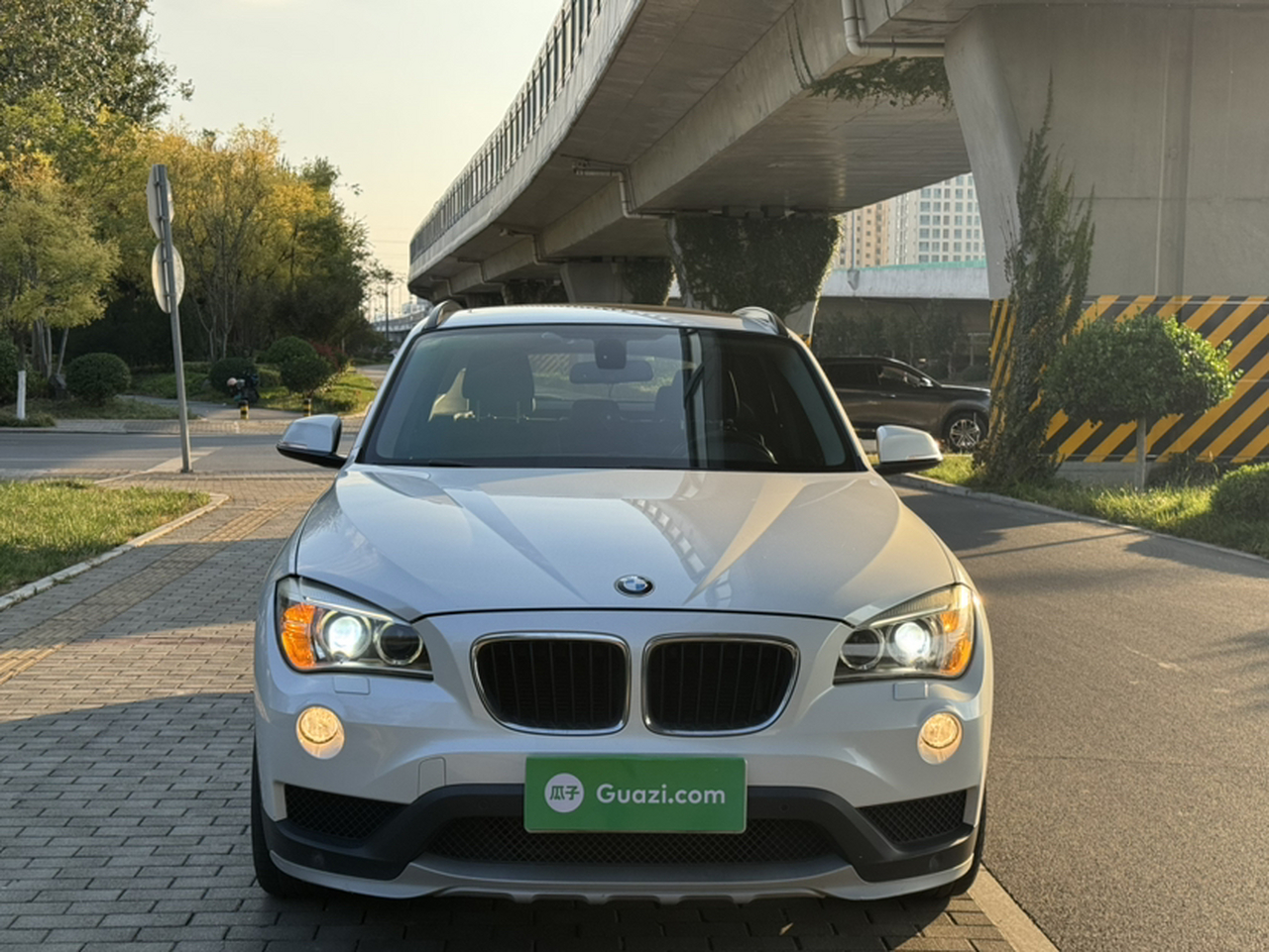 X1 2015 sDrive18i Leading photo 2