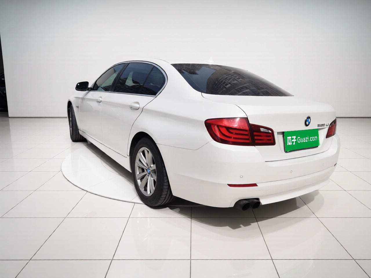 5 Series 2013 520Li photo 4