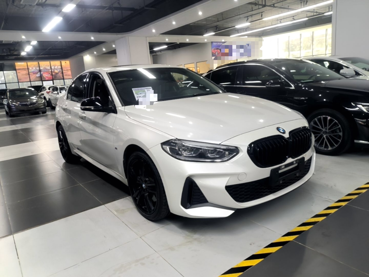 1 Series 2023 125i M Sport photo 3