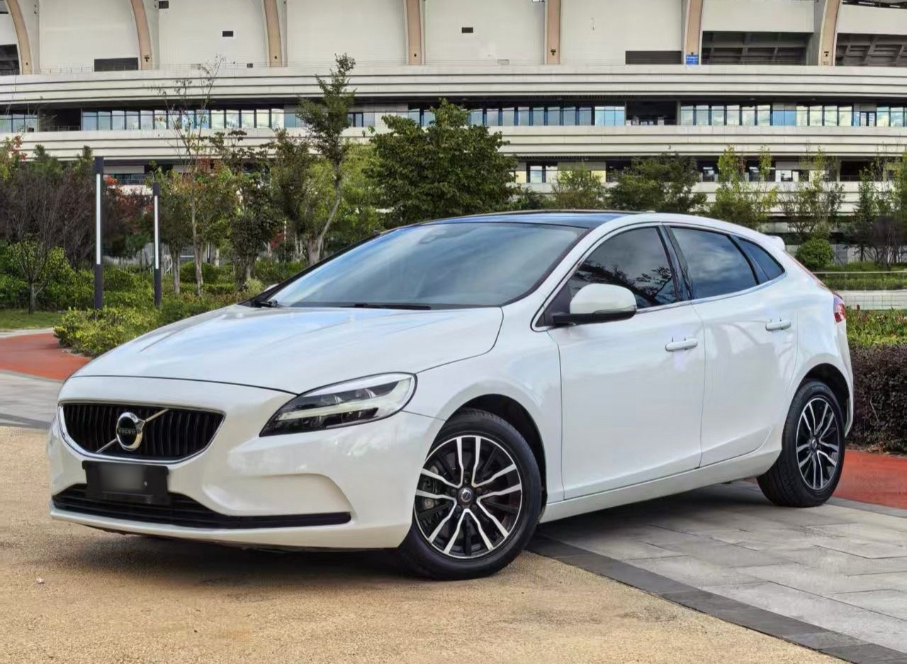 V40 2018 T3