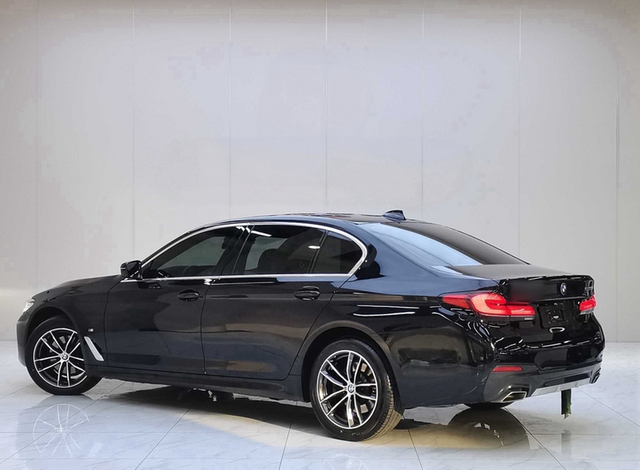 5 Series 2022 Facelift 525Li M Sport Package photo 2