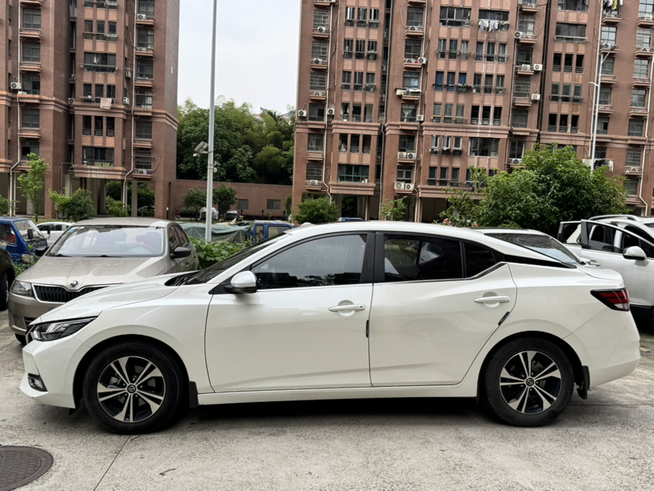 Sylphy 2020 1.6L XL CVT Enjoy photo 2