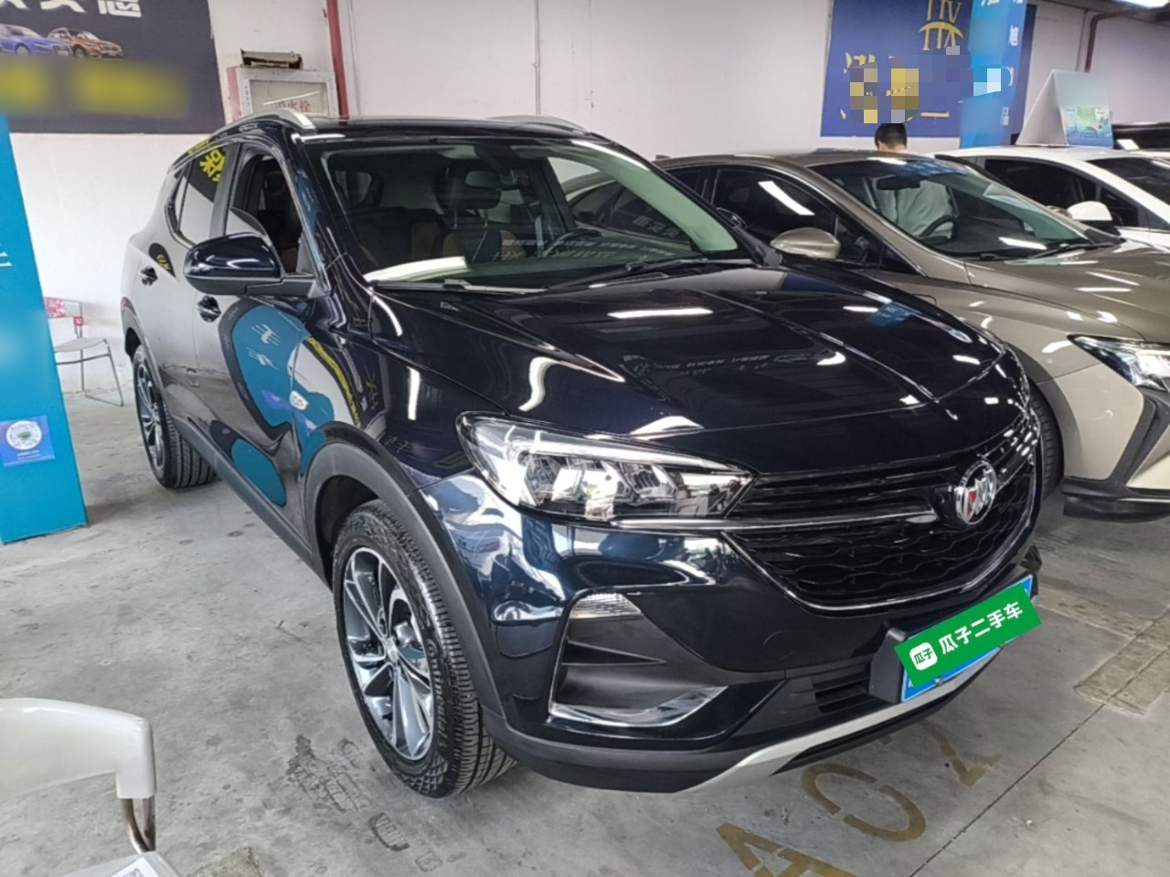 GX 2020 20T CVT RWD Luxury photo 3