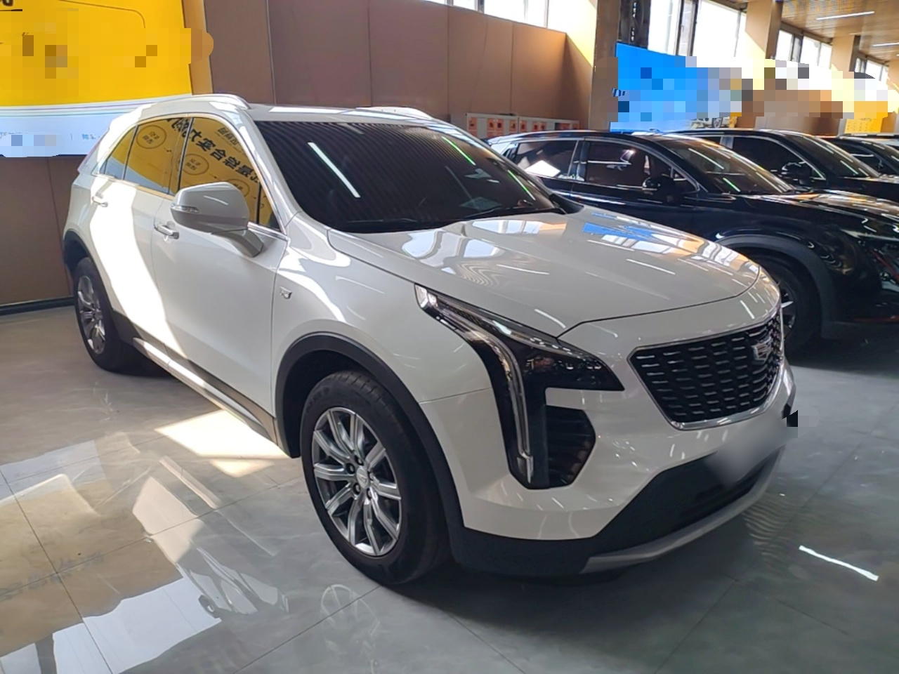 XT4 2022 28T RWD Luxury photo 3