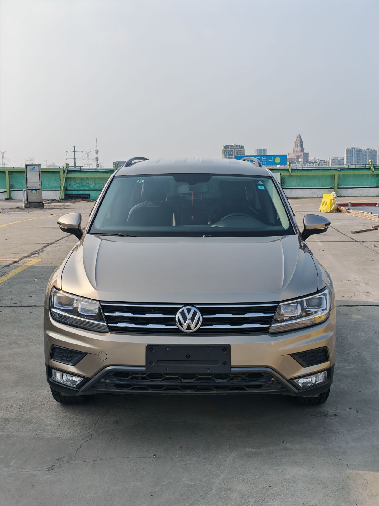 Tiguan L 2017 330TSI AT RWD photo 2